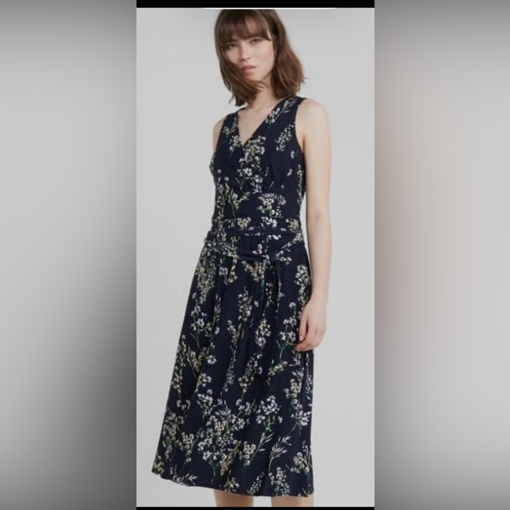Ralph Lauren Lauren Carana Navy Floral Wrap Dress like new sz.10